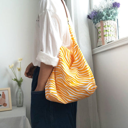 Sac rétro jaune motif zèbre